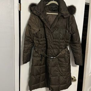 Women’s Brown Coat with hood. Gently worn. Very warm